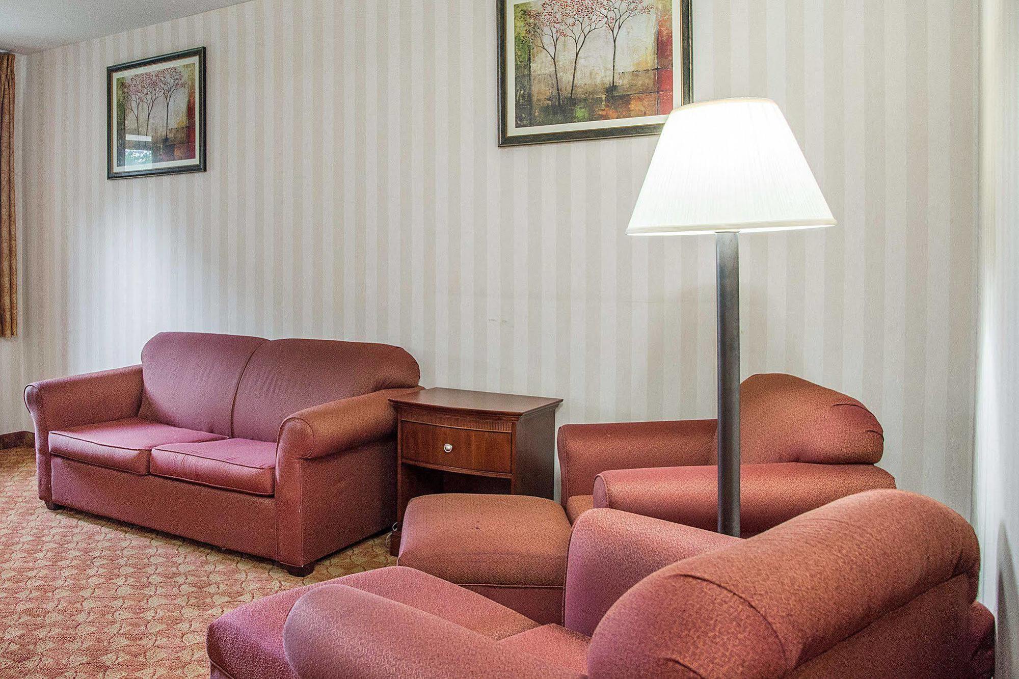 Quality Inn & Suites Miamisburg - Dayton South Exteriér fotografie